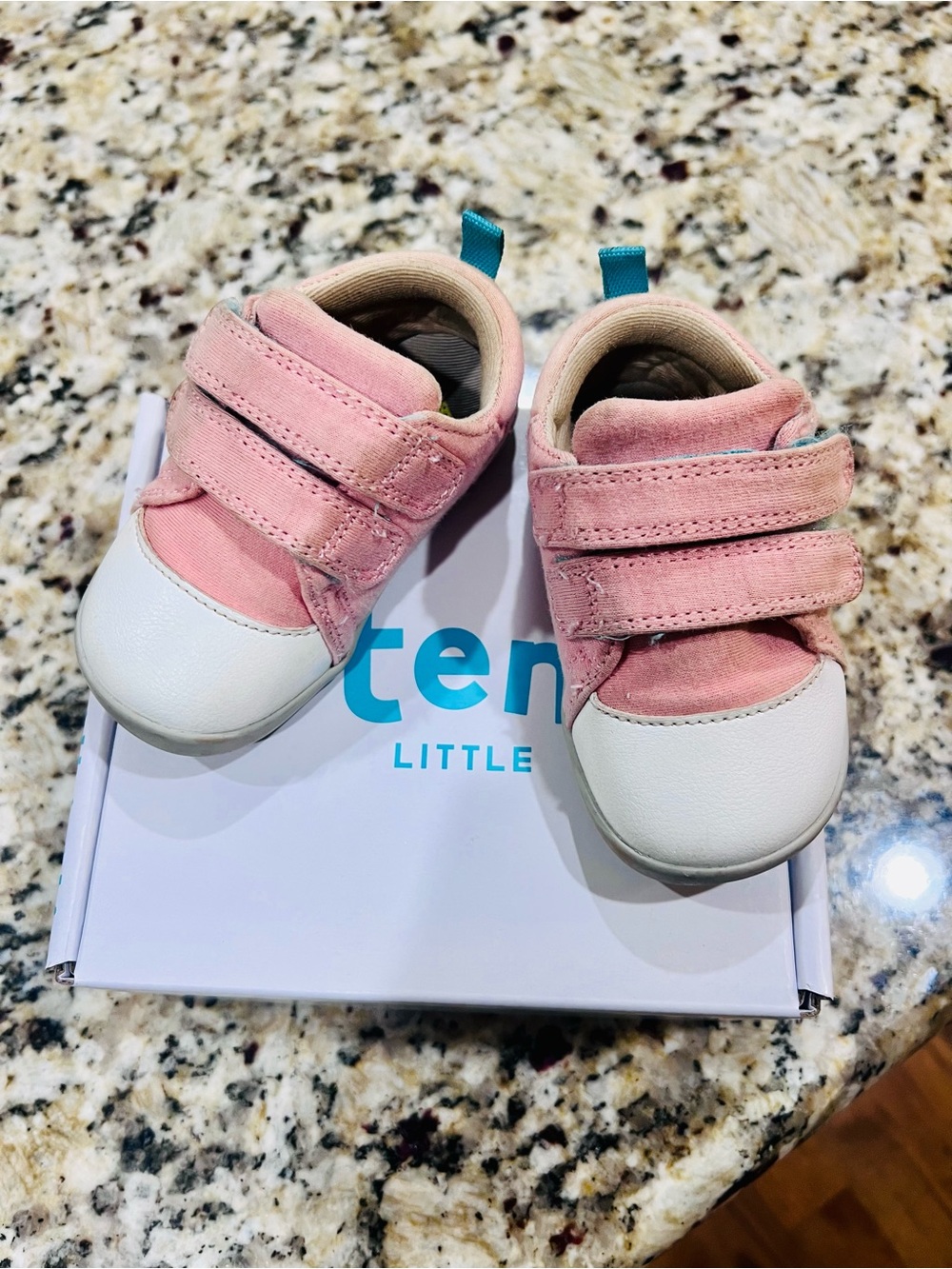 Ten littles- first walker pink shoes size 4